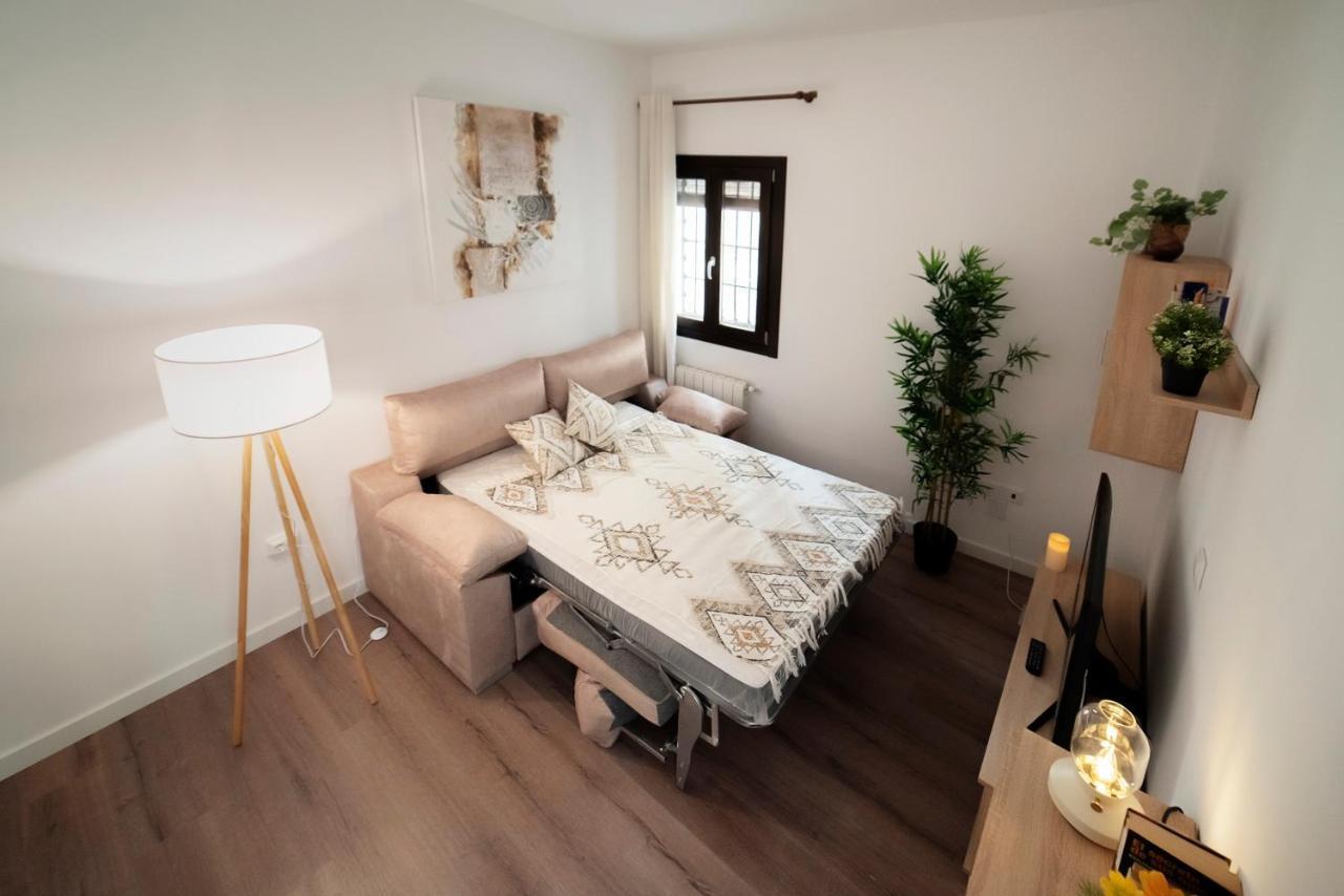 La Puerta Del Salvador Apartamento Casco Historico Cuenca  Eksteriør billede