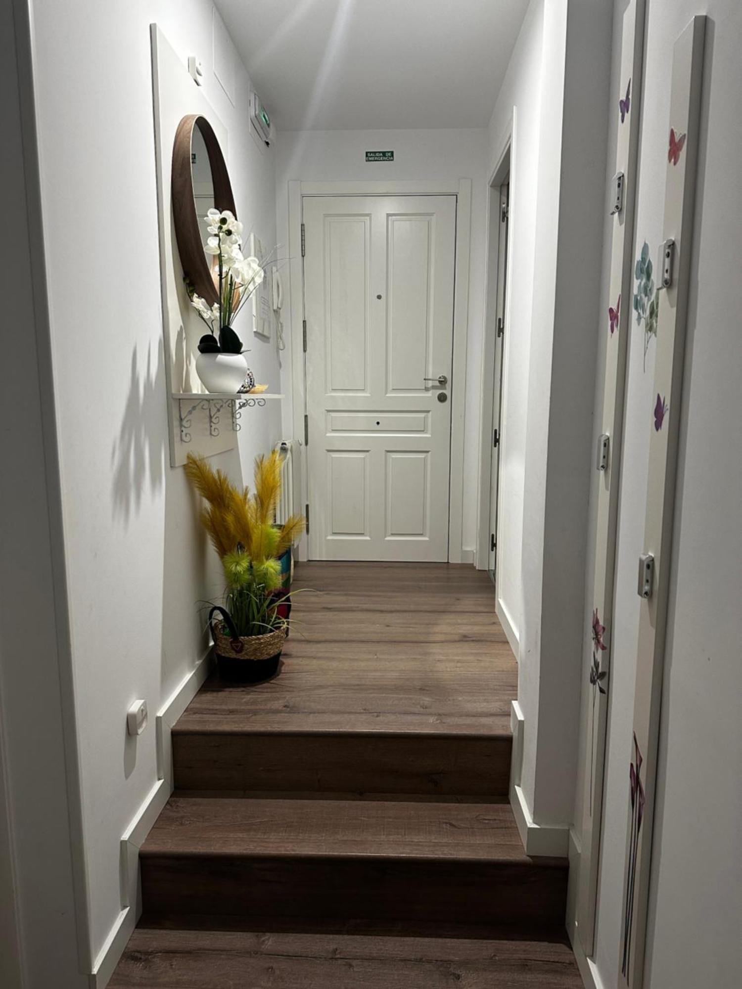 La Puerta Del Salvador Apartamento Casco Historico Cuenca  Eksteriør billede